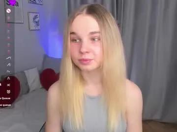 althenabrach — GOAL: Suck fingers close up [35 tokens remaining] FAV patterns 12244 88. Hi, I'm Betty #feet #blonde #18 #teen #young