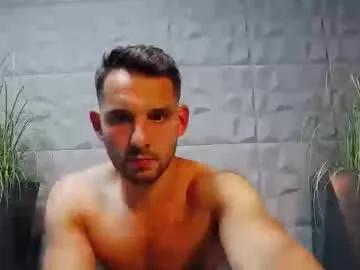 Freechat antoniovalentinidiamond on Chaturbate