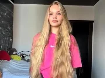 Freechat argeliaboivin on Chaturbate