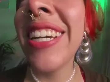 Freechat bri_von_dhara_ on Chaturbate