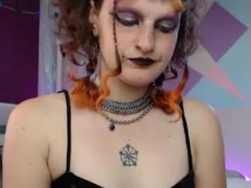 Freechat friskyflowers on Chaturbate