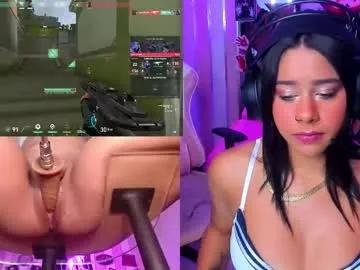 Freechat ginakurt_ on Chaturbate