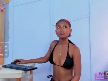 Freechat halleylorens on Chaturbate