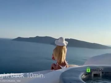 Freechat kissabella on Chaturbate