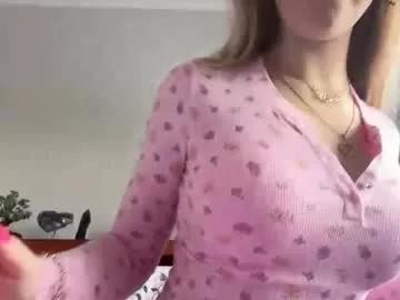 Freechat kittengirlxo on Chaturbate