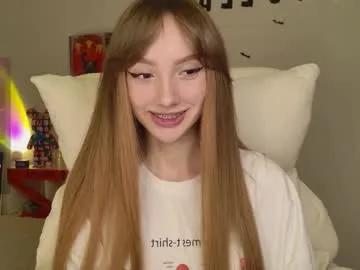 lunainnk — pussyplay (closed up)  [663 tokens left] heyyy u can find wht u want in menu or pm me <3 / my fav vibes are: 25, 55, 111, 222, 333, 555 #skinny #18 #new #teen #shy