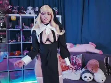 Freechat madnessalise on Chaturbate