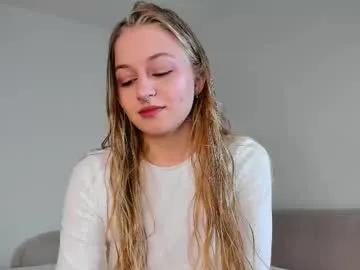mia_meows — Hot blond teen squirts and slaps her big ass! Privates are open, Fav patterns: 15, 111, 777 // GOAL: Slap my ass hard x10 [86 tokens left] #natural #blonde #18 #squirt #smoke