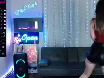 Freechat mikmagik on Chaturbate