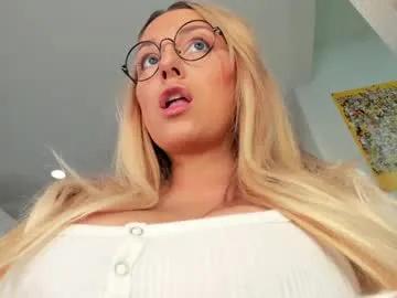 Freechat realtoxxxmaria on Chaturbate