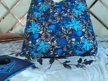 Freechat sarawonder69x on Chaturbate