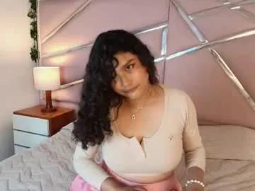 Freechat sarayland on Chaturbate