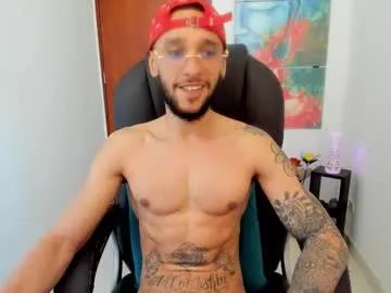 teylor_cristian — GOAL: Flex my muscles for you, goal cum [448 tokens remaining] Welcome guys, you will enjoy intense pleasure and a great show #lovense #bigcock #muscle #cum #hairy