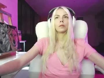 Freechat tinykylie on Chaturbate