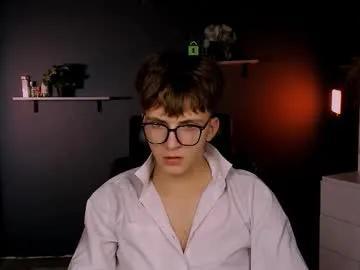 Freechat travis_wolf_ on Chaturbate