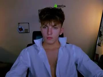 Freechat travis_wolf_ on Chaturbate