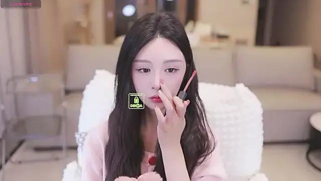 Bella-999 on StripChat 