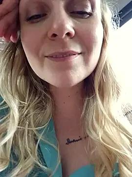 Group Bondgirl_013 on StripChat