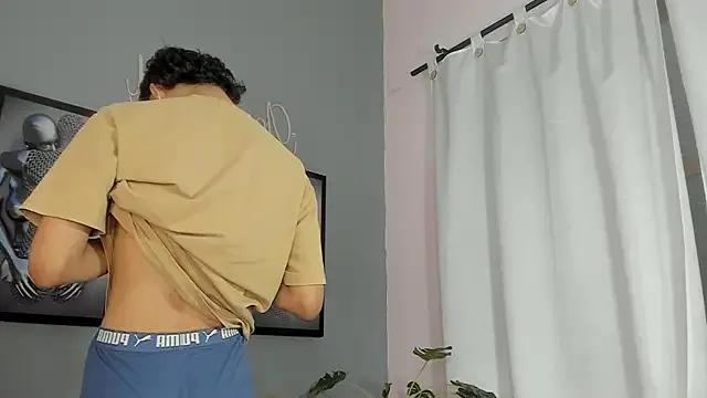 Freechat camillo_virgil on StripChat