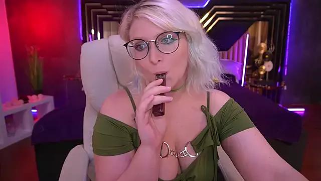 Private CoolTatis on StripChat