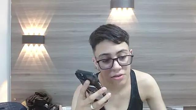 Freechat Cutie_Shy_ on StripChat