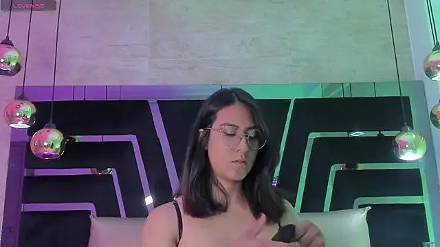 StripChat DaraBeckett is Freechat DaraBeckett — bounce that ass in my face