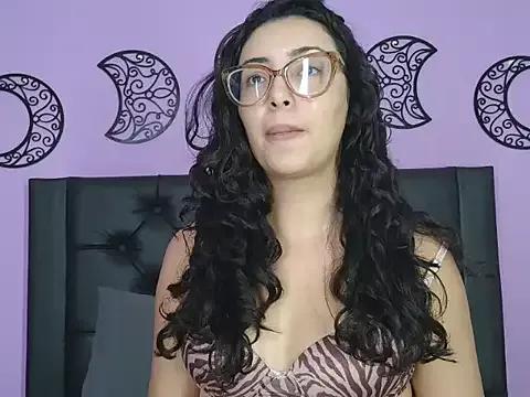 Freechat EvoletFMK on StripChat