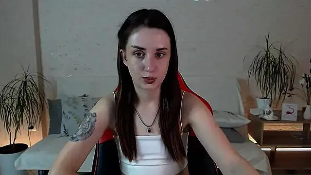 StripChat FranceskoJones is Freechat FranceskoJones — naked for 3 minutes