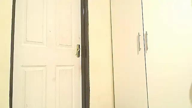 StripChat Goddessberry is Freechat Goddessberry — lets have a freaky Libra season