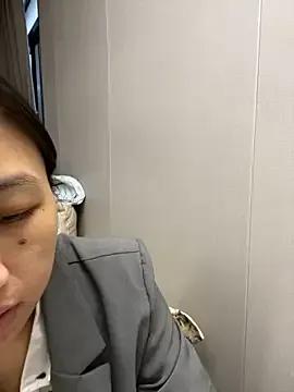 Freechat haiyan125216 on StripChat