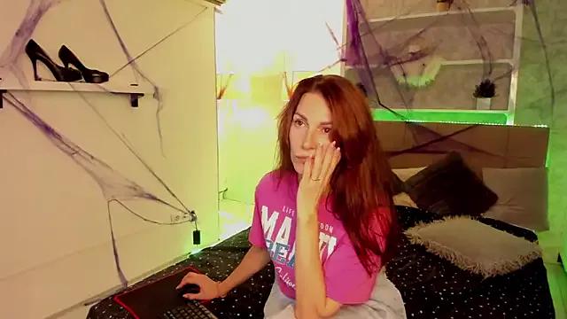 StripChat IsabelKiss is Freechat IsabelKiss — change my clothes