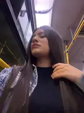 Freechat Isabella21_ on StripChat