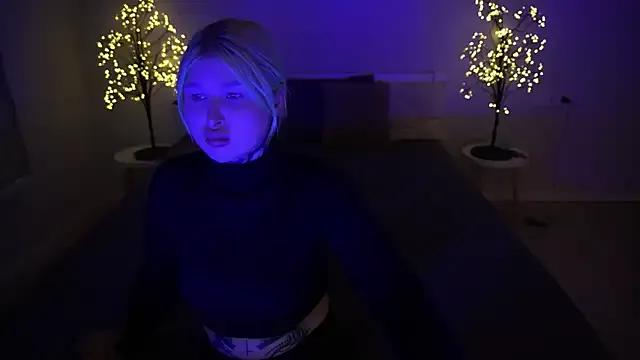 Freechat IvyLaurent on StripChat