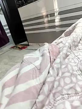 Freechat janvi_100 on StripChat