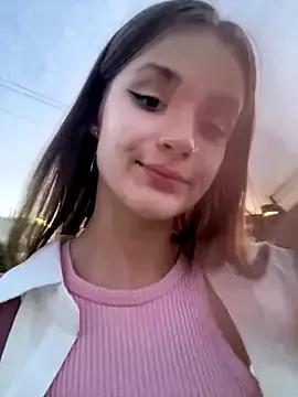 KittyQueeny on StripChat 