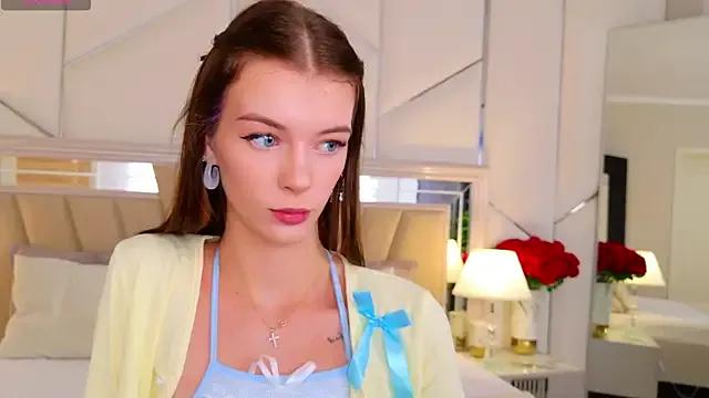 Freechat MeganMour on StripChat