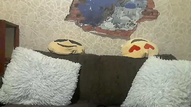 StripChat MerryBerry is Freechat MerryBerry — squirt, lovense active