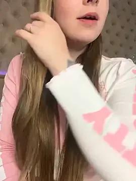 Group MiaEuphoria_ on StripChat