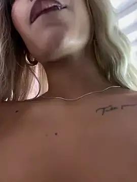 Freechat MystiqueXXX on StripChat