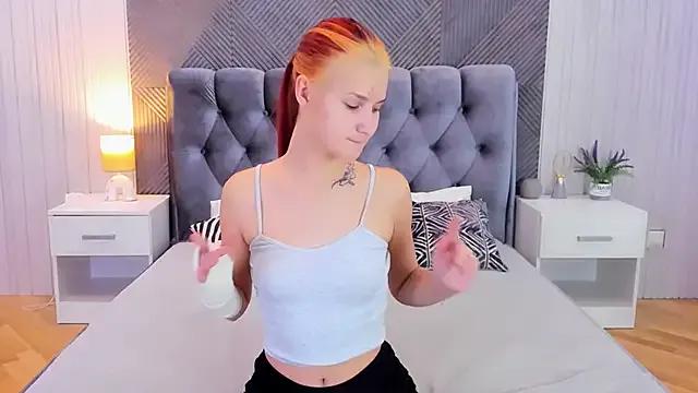 Freechat NightOpal on StripChat