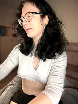 Freechat RinaShy on StripChat