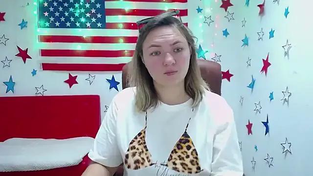 SallyVerda on StripChat 