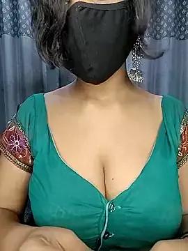 SEEMA_127 on StripChat 