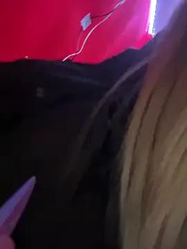 StripChat SinfulLovers33 is Group SinfulLovers33 — Finger pussy in middle of the park