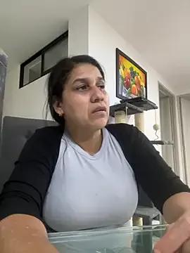 Freechat siri_duque on StripChat