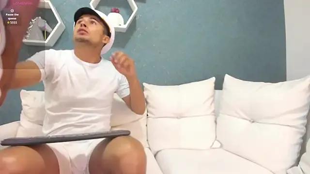 Freechat Valentiinoss on StripChat