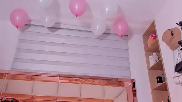 Freechat violetta-brown1 on StripChat