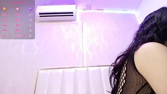 zarahfoster on StripChat 